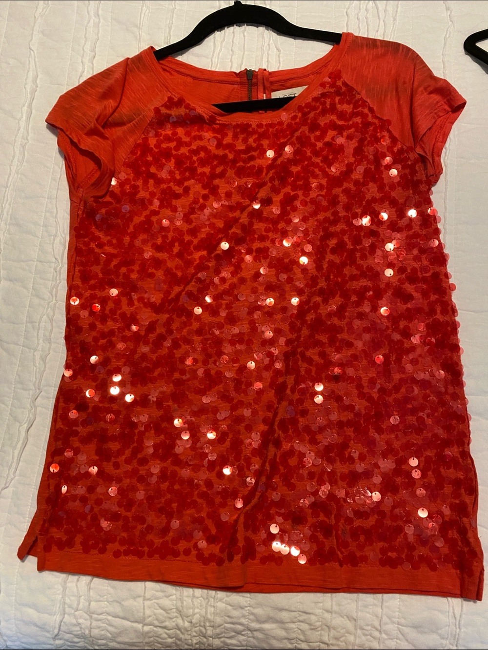 LOFT Women’s Red Sequin Short-Sleeve Tee